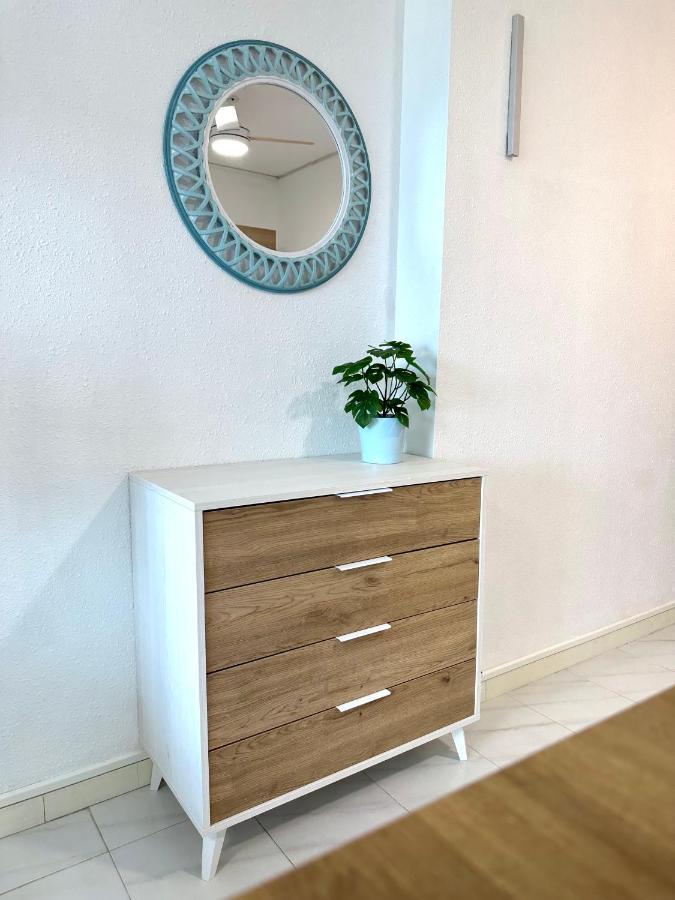 אמפוריבראבה Face A La Mer - Vue Epique, Climatisation, Wifi, Draps Inclus מראה חיצוני תמונה